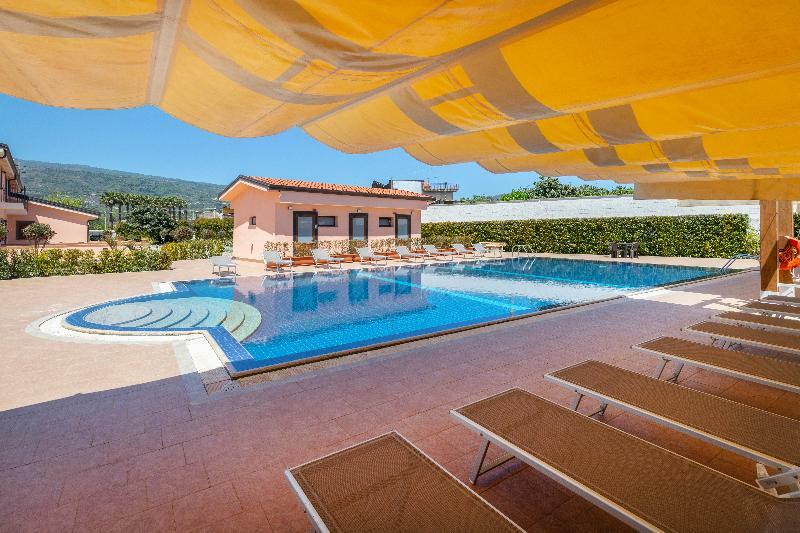 Il Giardino Country Holiday With Pool ตาออร์มินา ภายนอก รูปภาพ